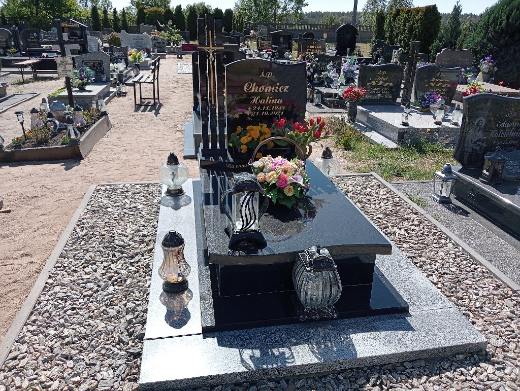 Grób Halina Chomicz